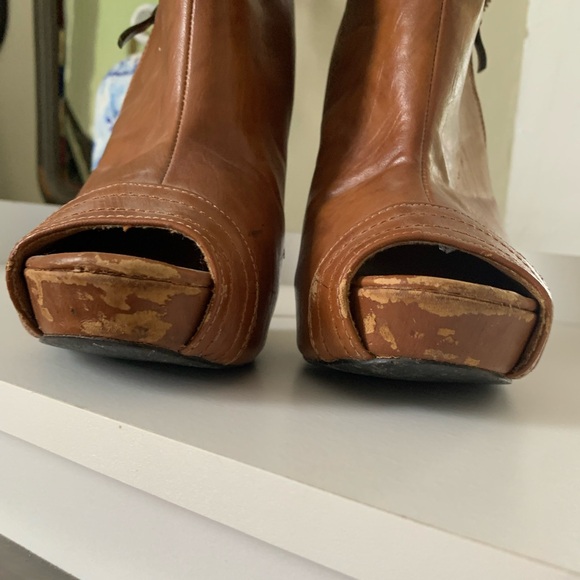 Women’s size 10, Michael Kors brown leather peep-toe heeled boots - Picture 9 of 11